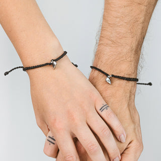 Eternity Weave Minimal Heart Bracelet
